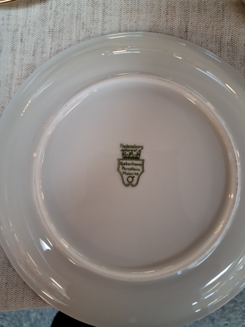 Fredensborg stel, Kjøbenhavns Porcelænsmaleri